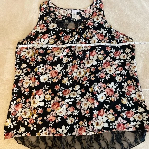 Libian Floral Sleeveless Top - Size 3X - Picture 7 of 10